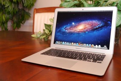 Лот: 4362008. Фото: 1. Макбук AiR 13, i5, 4G, SSD! Новый... Ноутбуки