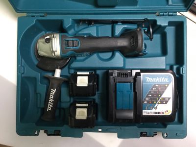 Лот: 17262665. Фото: 1. УШМ болгарка аккумуляторная Makita... Электроинструмент