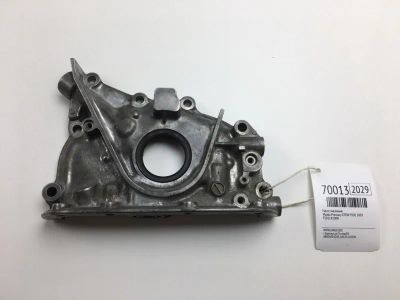 Лот: 20652479. Фото: 1. Насос масляный Mazda Premacy 2003... Двигатель и элементы двигателя