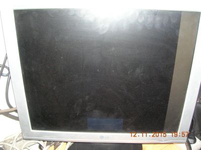 Лот: 6425952. Фото: 1. Монитор LG Flatron 1932S-SF (полоса... ЖК-мониторы