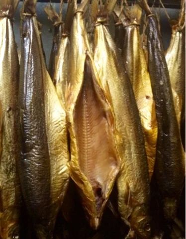 Лот: 8799319. Фото: 1. Омуль "Холодное копчение". Икра, рыба, морепродукты