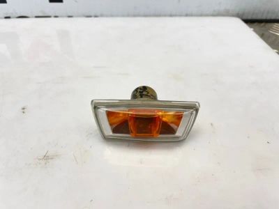 Лот: 25783853. Фото: 1. повторитель поворота Chevrolet... Двигатель и элементы двигателя