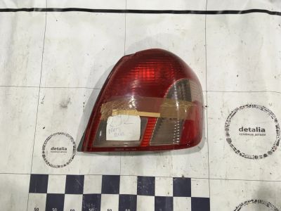 Лот: 13719087. Фото: 1. Стоп сигнал Toyota Platz правый... Оптика и освещение