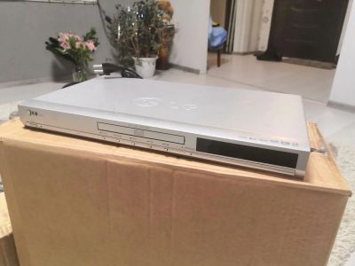 Лот: 15243571. Фото: 1. DVD Player + коробка с дисками. DVD, Blu-Ray плееры