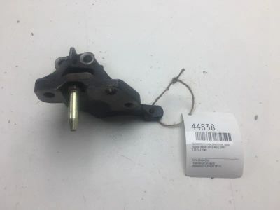Лот: 20391661. Фото: 1. Кронштейн опоры двигателя Toyota... Двигатель и элементы двигателя
