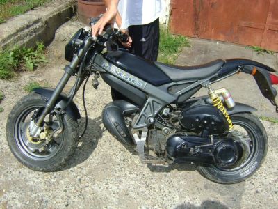 Лот: 105138. Фото: 1. suzuki street magic срочно только... Мотороллеры, мопеды