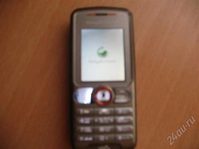 Лот: 453889. Фото: 1. SonyEriccson работает как Mp3... Кнопочные мобильные телефоны