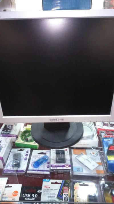 Лот: 5081998. Фото: 1. Монитор 17" Samsung 710N / 1280x1024... ЖК-мониторы