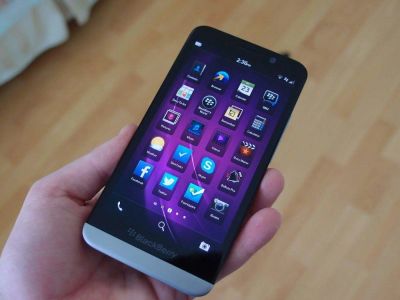 Лот: 10825758. Фото: 1. Blackberry z30. Смартфоны