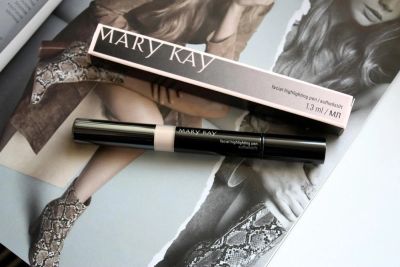 Лот: 11350156. Фото: 1. Осветляющий корректор Mary Kay. Макияж