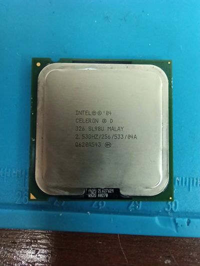 Лот: 17371580. Фото: 1. intel Celeron D 326. Процессоры