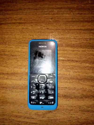 Лот: 23352267. Фото: 1. Телефон Nokia черно-белый кнопочный... Кнопочные мобильные телефоны