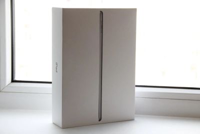 Лот: 9999238. Фото: 1. Apple iPad 9,7 " 2017 32 ГБ, Wi-Fi... Планшеты