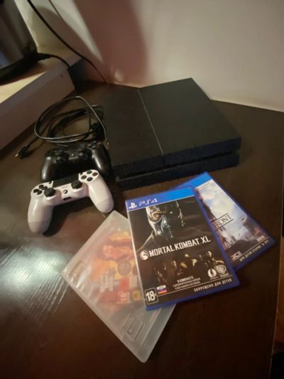 Лот: 20554887. Фото: 1. PS4. Игровые приставки, консоли