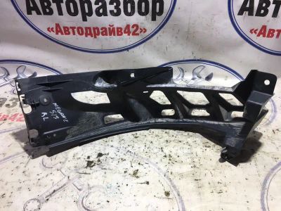 Лот: 21716923. Фото: 1. крепление бампера Renault Megane... Двигатель и элементы двигателя