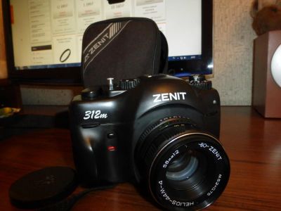 Лот: 4673452. Фото: 1. Зеркальный плёночный фотоаппарат... Плёночные зеркальные