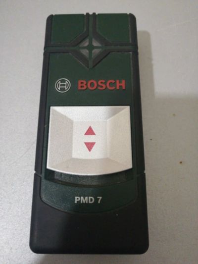 Лот: 16136024. Фото: 1. Детектор скрытой проводки Bosch... Электроинструмент
