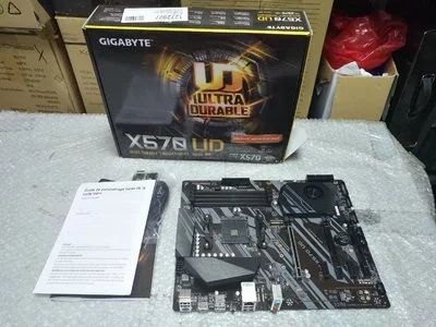 Лот: 17868912. Фото: 1. Материнская плата Gigabyte X570... Материнские платы