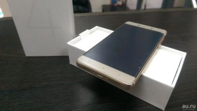 Лот: 10353601. Фото: 1. Xiaomi Redmi 4 16Gb Gold. Смартфоны