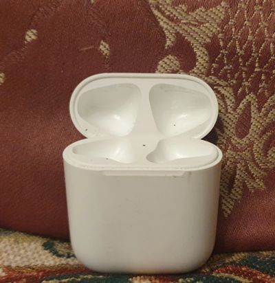 Лот: 18376793. Фото: 1. Зарядный кейс для наушников AirPods... Зарядные устройства, блоки питания, адаптеры сетевые для смартфонов