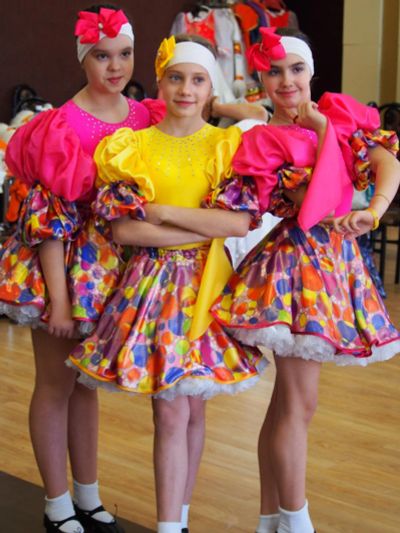 Лот: 8323488. Фото: 1. Костюм для народного танца 1. Детские карнавальные, праздничные костюмы