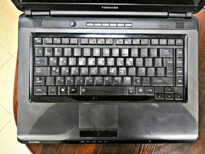 Лот: 12953393. Фото: 1. Ноутбук Toshiba L300n. Ноутбуки