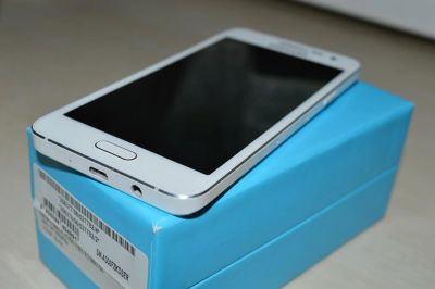 Лот: 7516841. Фото: 1. 4.5" Смартфон Samsung SM-A300F... Смартфоны