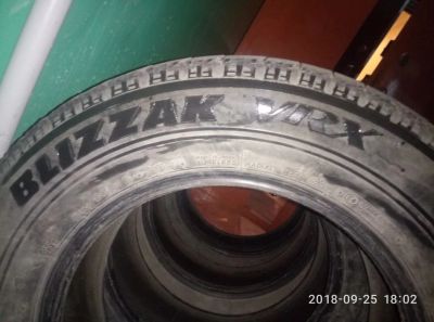 Лот: 12168780. Фото: 1. Bridgestone Blizzak VRX, 1 шт. Шины
