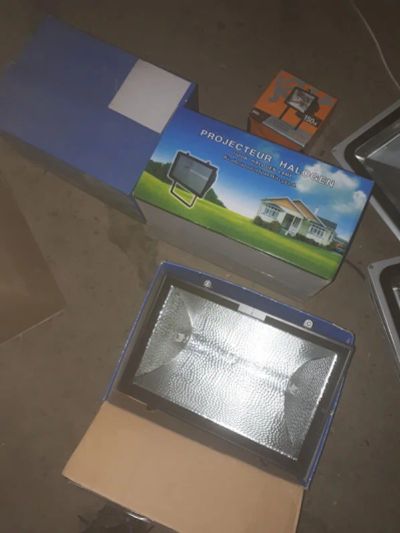 Лот: 14610897. Фото: 1. Прожектор галогенный 1500w ip44... Другое освещение