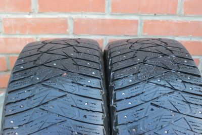 Лот: 25680189. Фото: 1. Шины зимние Dunlop Ice Touch 225... Шины