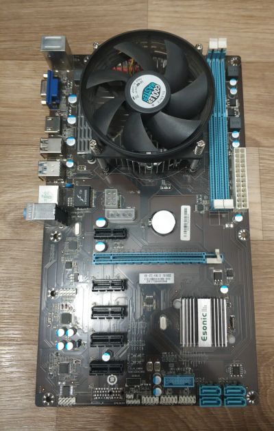 Лот: 20230368. Фото: 1. Материнская плата LGA1150 Esonic... Материнские платы