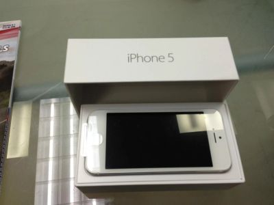 Лот: 3486649. Фото: 1. iphone 5 16gb. Смартфоны