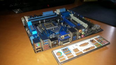 Лот: 7555573. Фото: 1. Материнская плата Asus P8Z77-M... Материнские платы