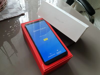 Лот: 11667593. Фото: 1. Oneplus 5T 64 GB на гарантии до... Смартфоны