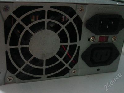 Лот: 396115. Фото: 1. блок отличный на 300. Корпуса, блоки питания