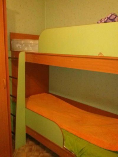 Лот: 6894295. Фото: 1. Продам 2х-ярусную кровать. Детские кровати и кроватки