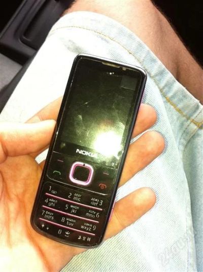 Лот: 1079759. Фото: 1. Nokia 6700 Б/У Розовый цвет, полный... Кнопочные мобильные телефоны