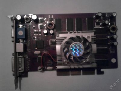Лот: 124577. Фото: 1. Видеокарта GeForce4 Ti 4200 128mb... Видеокарты
