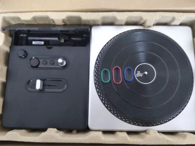 Лот: 15302817. Фото: 1. DJ Hero Nintendo Wii. Аксессуары для игровых приставок, консолей, геймпады