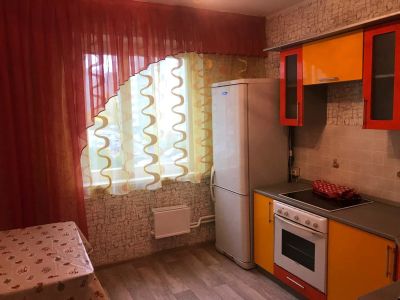 Лот: 10309692. Фото: 1. Ул. Вербная, 6 , 2 комн. Квартиры, студии
