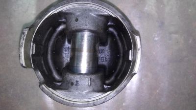 Лот: 11502323. Фото: 1. Поршень 3L toyota std. Двигатель и элементы двигателя
