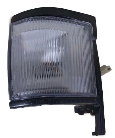 Лот: 7383832. Фото: 1. Габарит Лев. Toyota Hiace (Хайс... Оптика и освещение