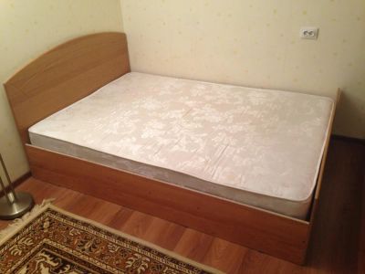 Лот: 8615617. Фото: 1. Двухспальная кровать с матрасом... Кровати