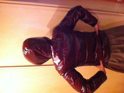 Лот: 3590400. Фото: 1. продам новую куртку Moncler. Верхняя одежда