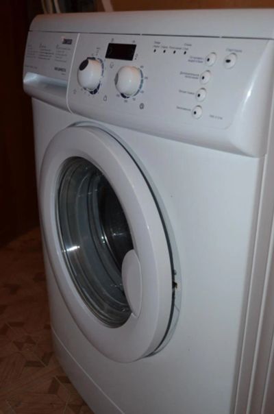 Лот: 5276607. Фото: 1. Zanussi ZWG 2127G на 6 кг. Стиральные машины