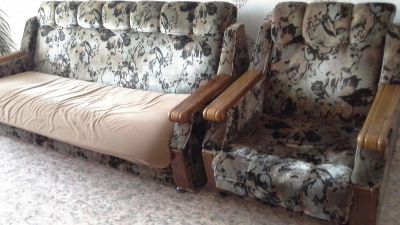 Лот: 9056604. Фото: 1. Диван и 2 кресла Б/У. Диваны