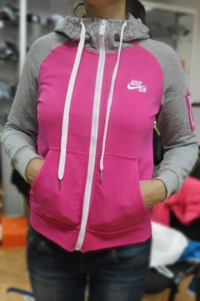 Лот: 5019146. Фото: 1. Спортивная кофта Nike. Другое (спортивная одежда)