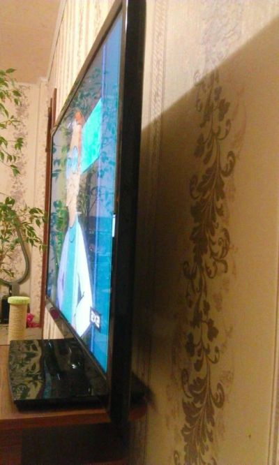 Лот: 5158905. Фото: 1. Тонкий плазменный телевизор LG... Телевизоры