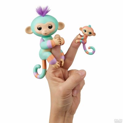Лот: 12777700. Фото: 1. Интерактивная обезьянка Fingerlings... Электронные