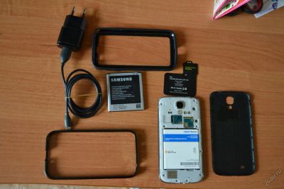 Лот: 8426779. Фото: 1. Samsung Galaxy S4 i9505 Black... Смартфоны